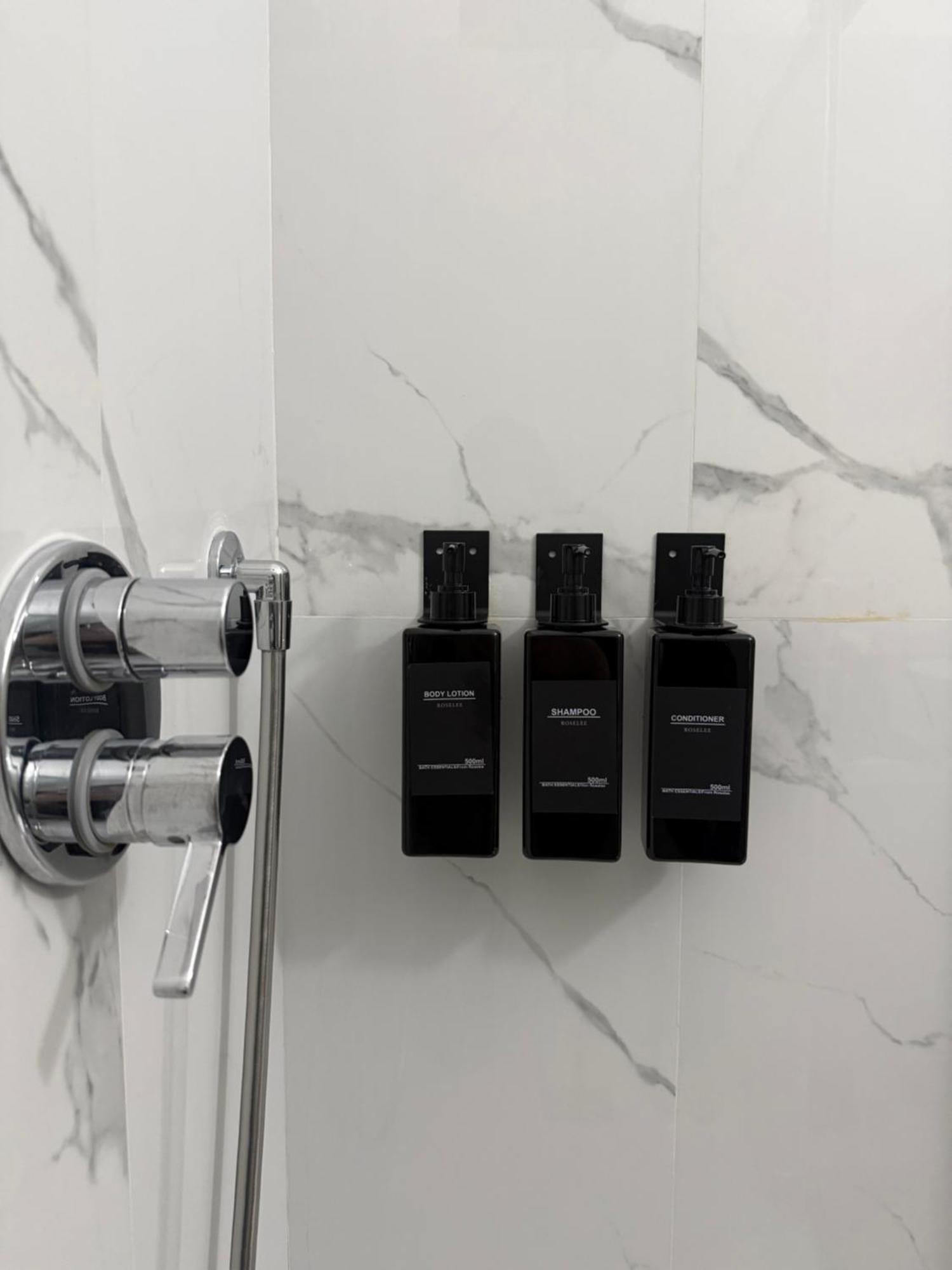 Peony House - 10 Min Duomo Apartman Milánó Kültér fotó